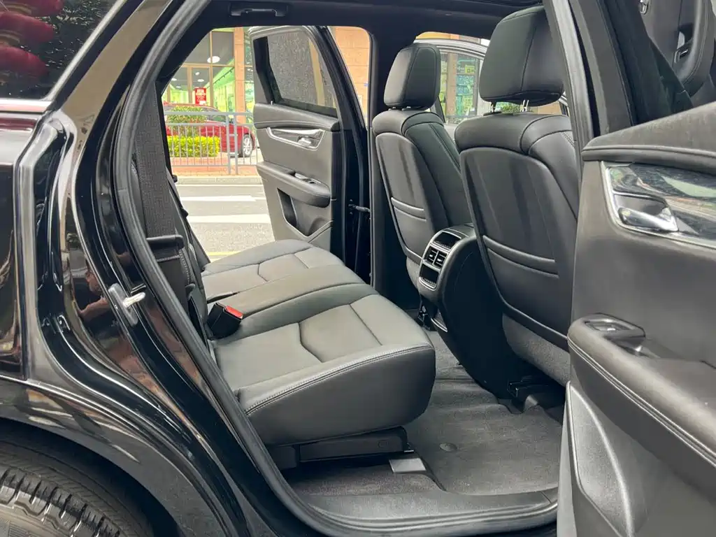 Cadillac XT5 2020 28T luxury model купить на сайте DeffCars
