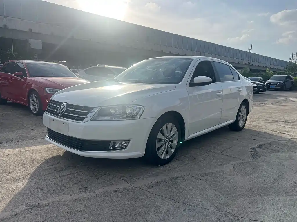 Lavida 2013 facelift classic 1.6L manual comfort version купить на сайте DeffCars