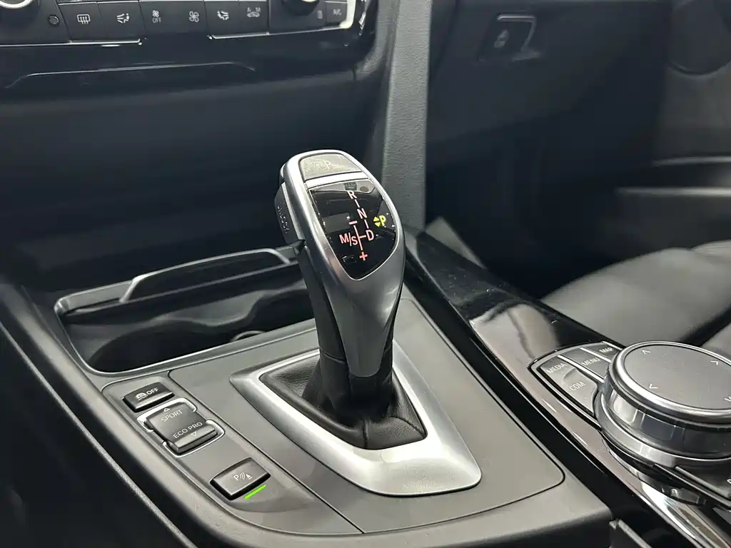 BMW 3 Series 2018 320Li Leading M Sports Package купить на сайте DeffCars
