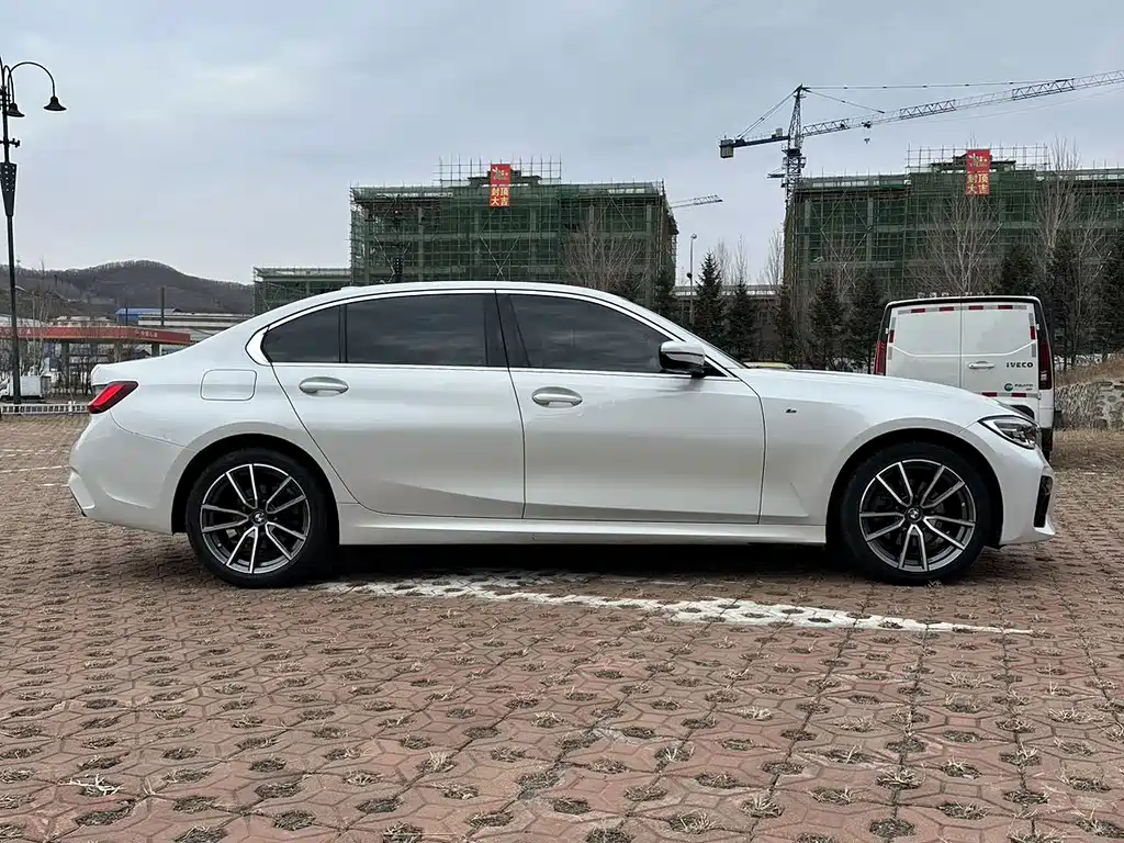 BMW 3 Series 2022 320Li M Sports Package купить на сайте DeffCars