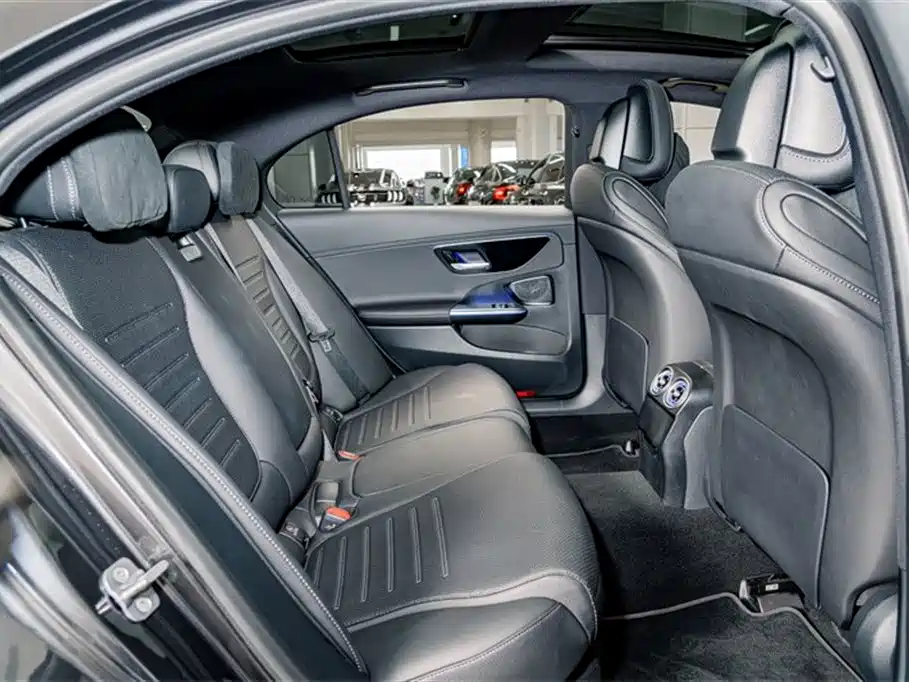 Mercedes-Benz C-Class 2024 facelift three C 260 L sports version купить на сайте DeffCars