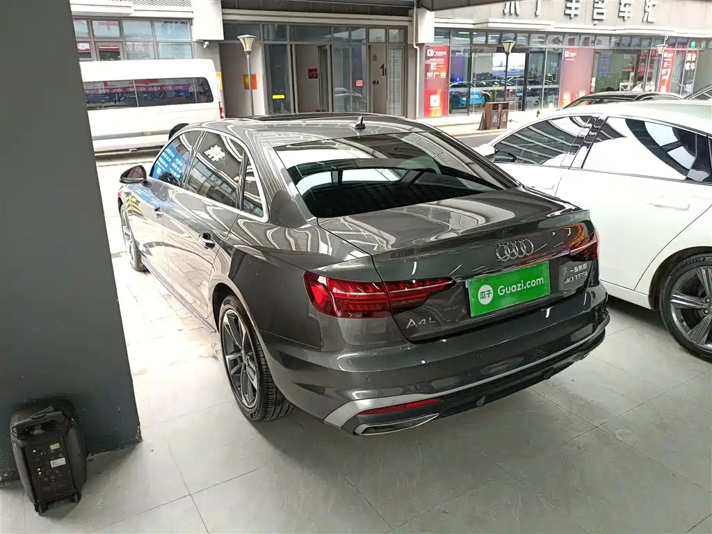 Audi A4L 2024 40 TFSI Fashionable and Dynamic купить на сайте DeffCars