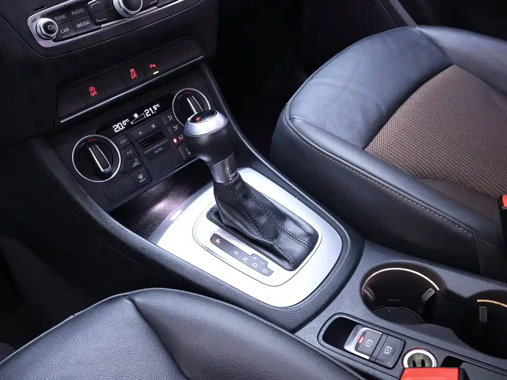 Audi Q3 2018 30th Anniversary Model 30 TFSI Fashion Model купить на сайте DeffCars