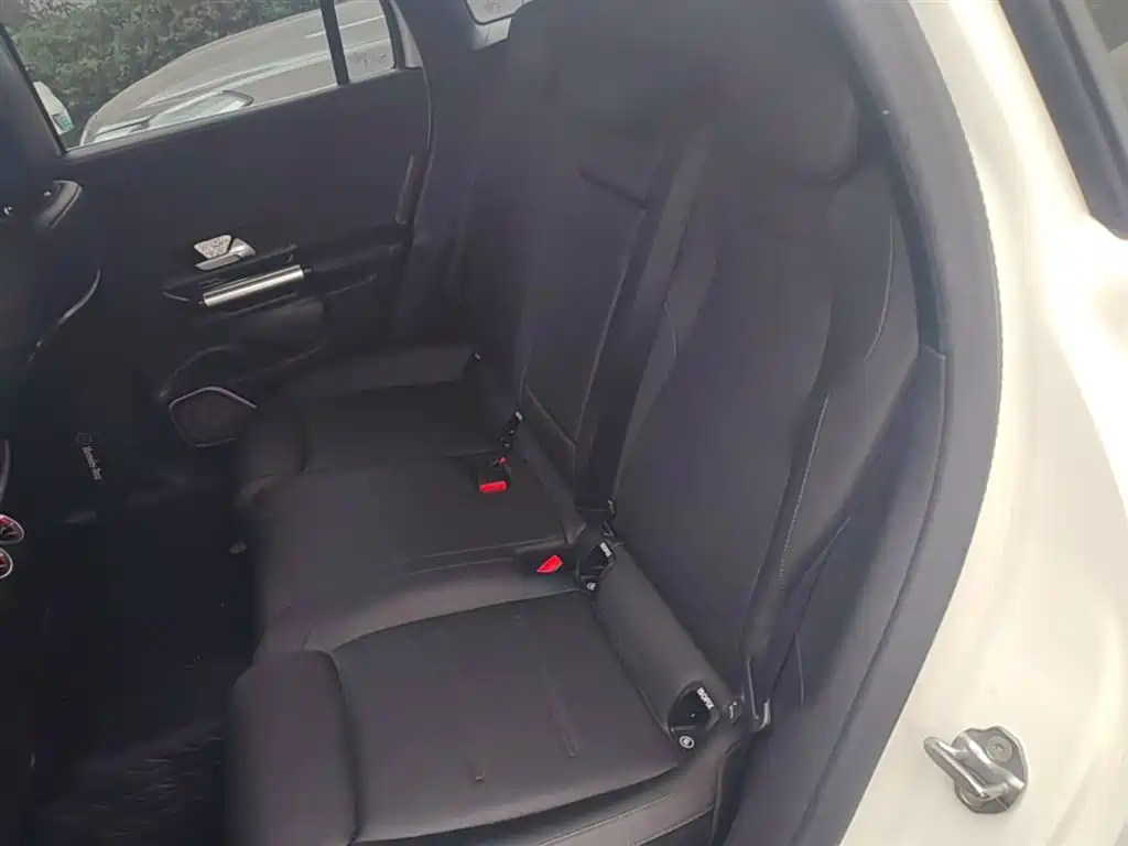 Mercedes-Benz GLA 2023 facelift GLA 200 купить на сайте DeffCars
