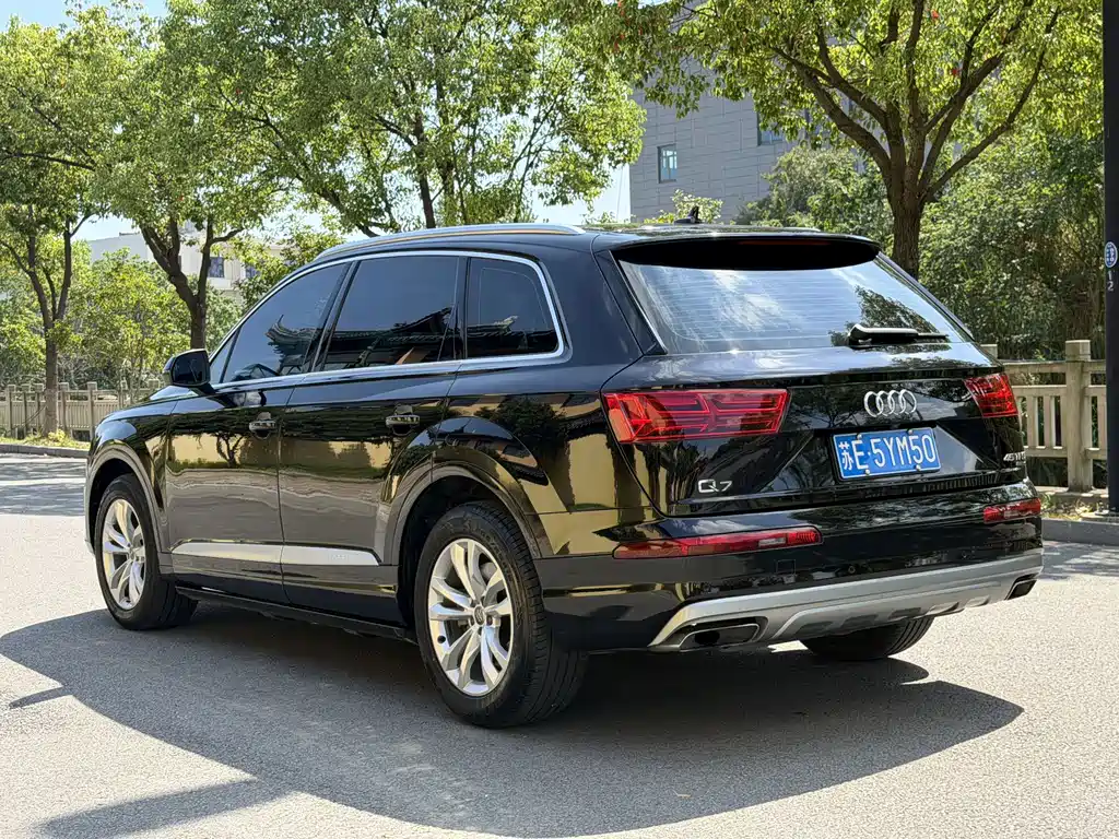 Audi Q7 2018 45 TFSI Technical Edition купить на сайте DeffCars