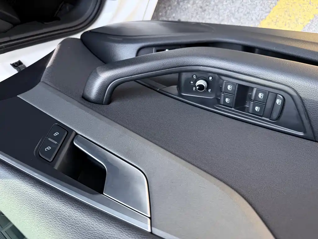 Audi A4L 2019 40 TFSI Enterprising National V купить на сайте DeffCars