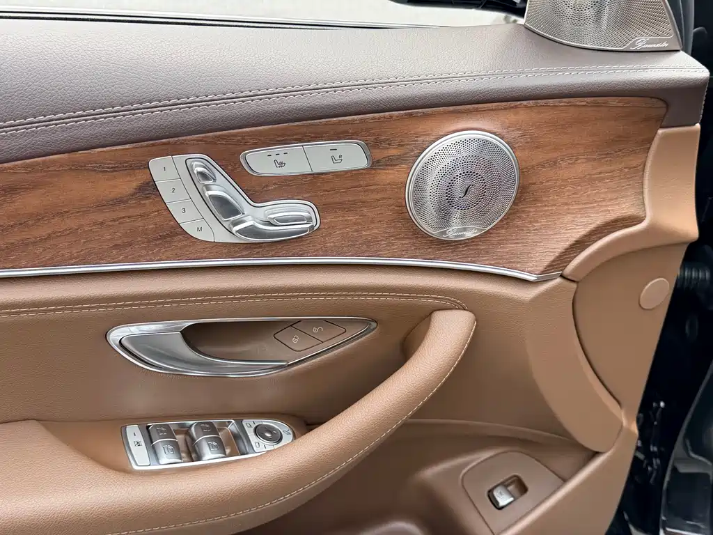 Mercedes-Benz E-Class 2023 facelift E 300 L fashionable model купить на сайте DeffCars