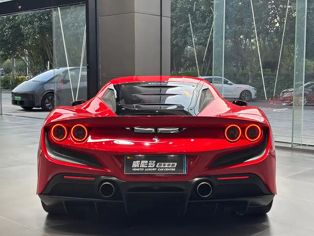 Ferrari F8 2019 Tributo 3.9T V8 купить на сайте DeffCars