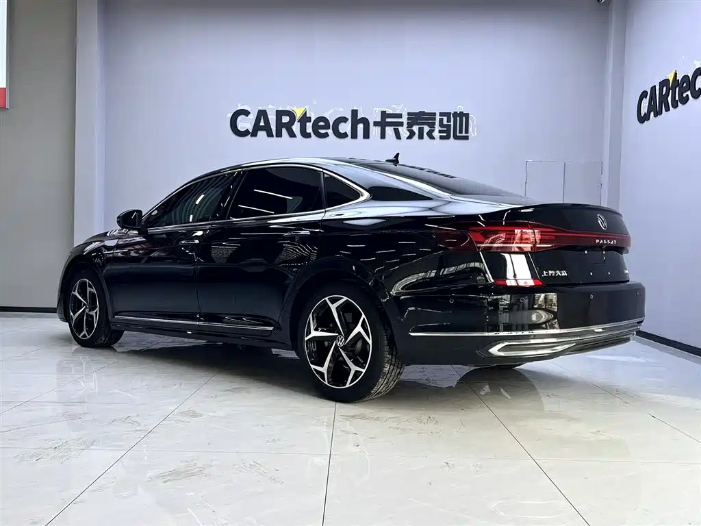 Passat 2023 330TSI Starry Sky Deluxe Edition купить на сайте DeffCars