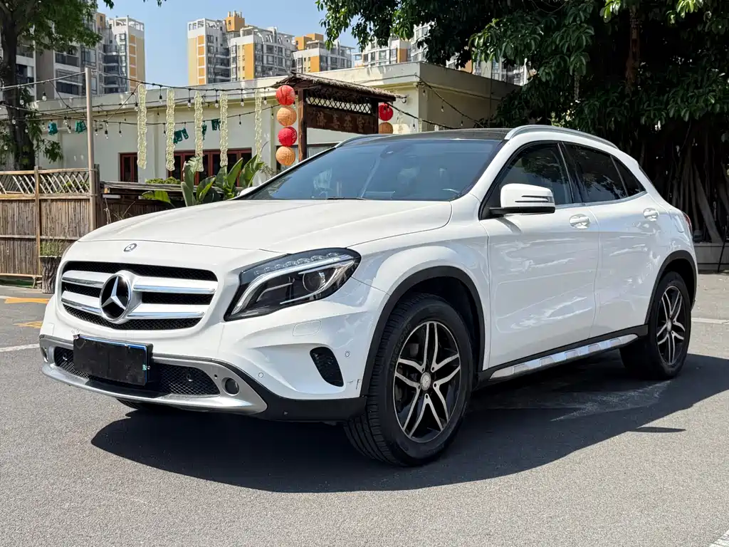 Mercedes-Benz GLA 2016 GLA 200 Fashion Model купить на сайте DeffCars
