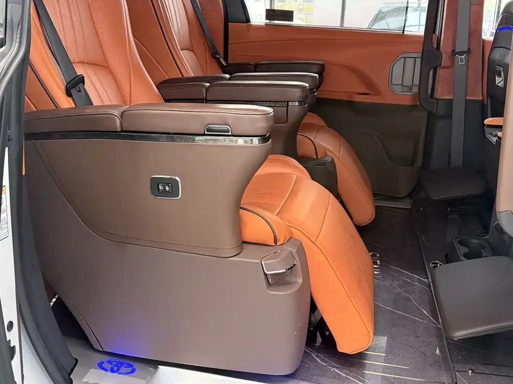 SIENNA 2021 2.5L Hybrid Comfort Edition купить на сайте DeffCars