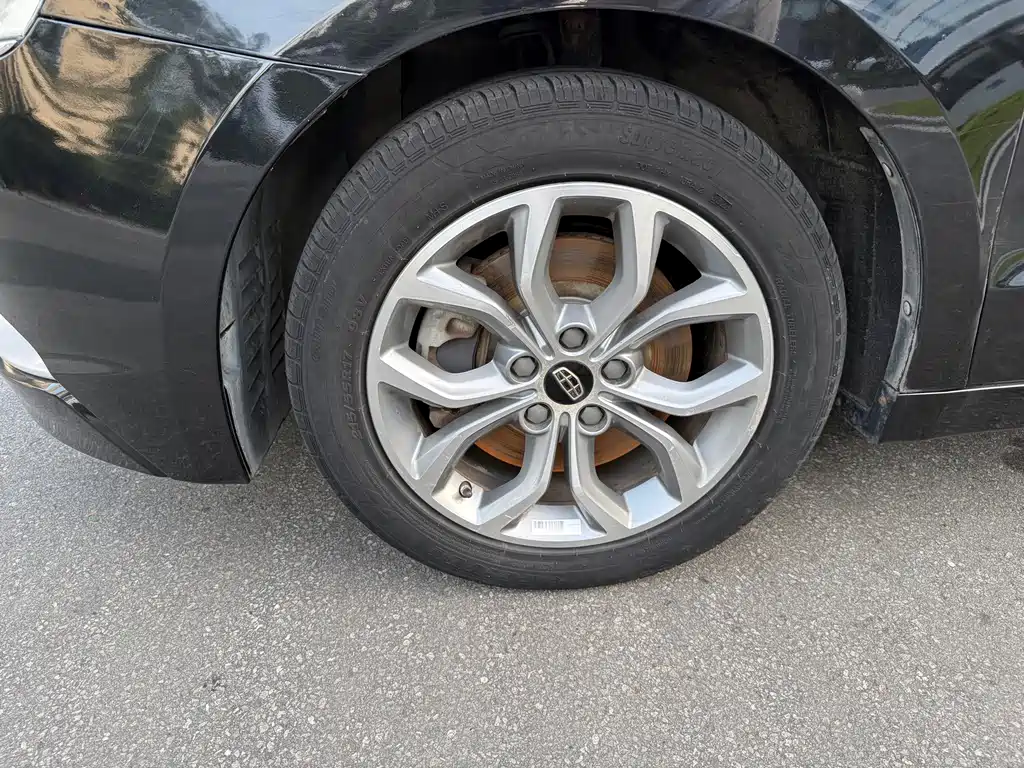 Borui (Emgrand) 2016 2.4L Elegant купить на сайте DeffCars