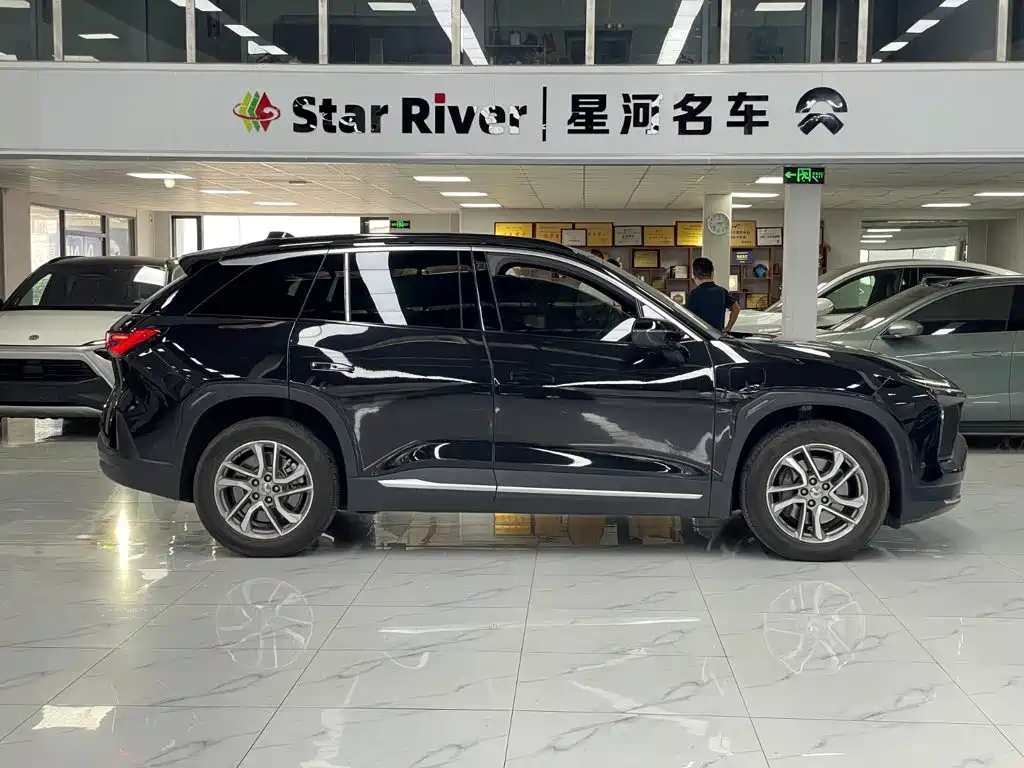 NIO ES6 2020 420KM Sports Edition купить на сайте DeffCars