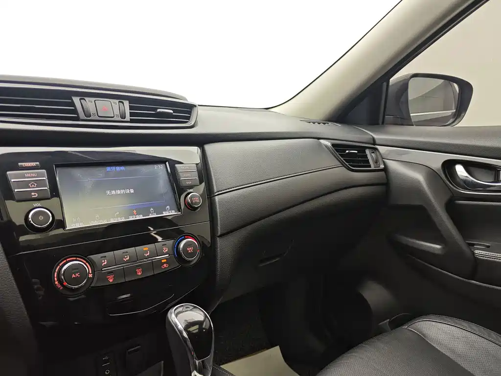X-Trail 2017 2.0L CVT Comfort Edition 2WD купить на сайте DeffCars