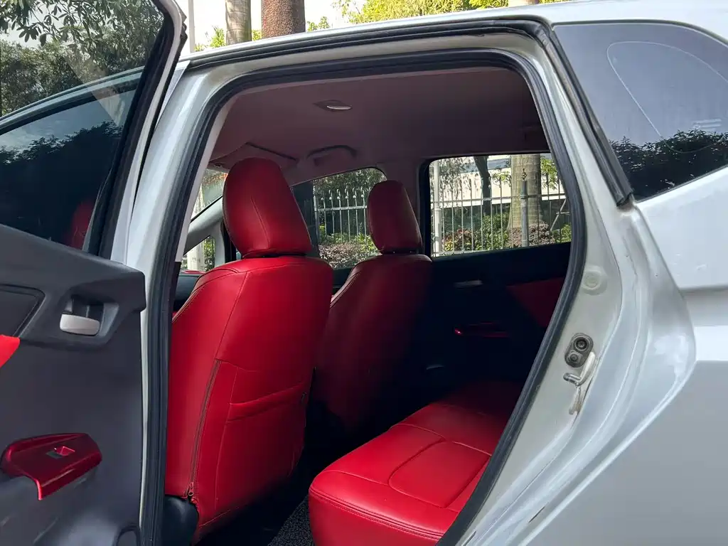 Fit 2014 1.5L LX CVT comfort model купить на сайте DeffCars