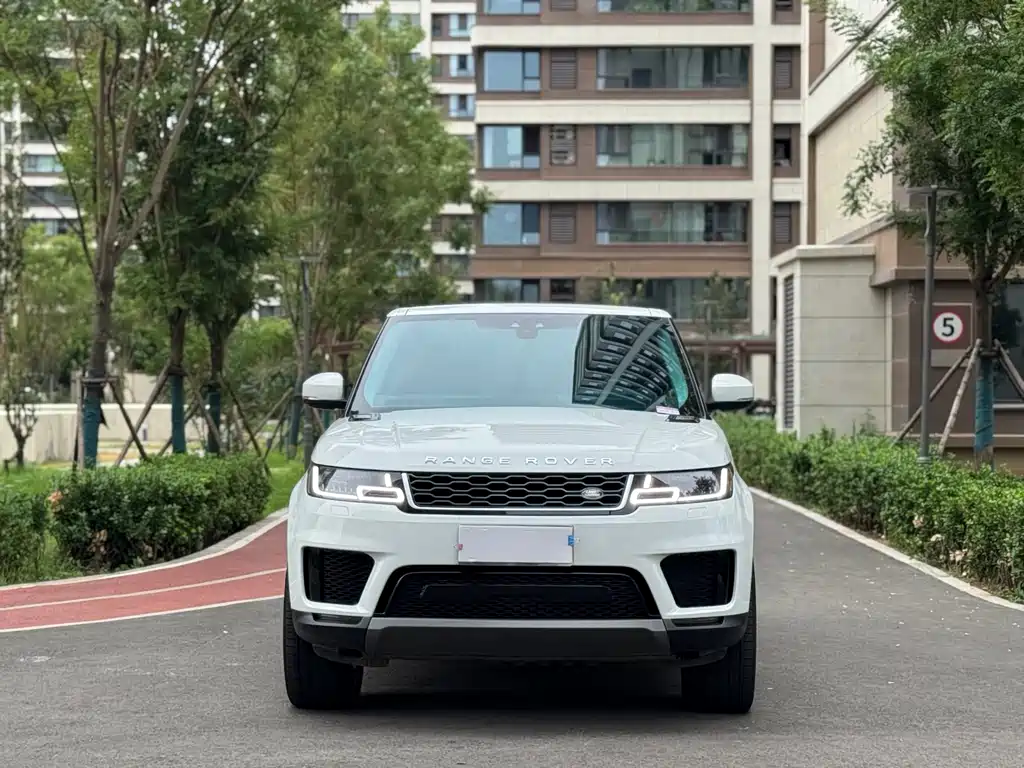 Range Rover Sport 2021 3.0 L6 SE купить на сайте DeffCars