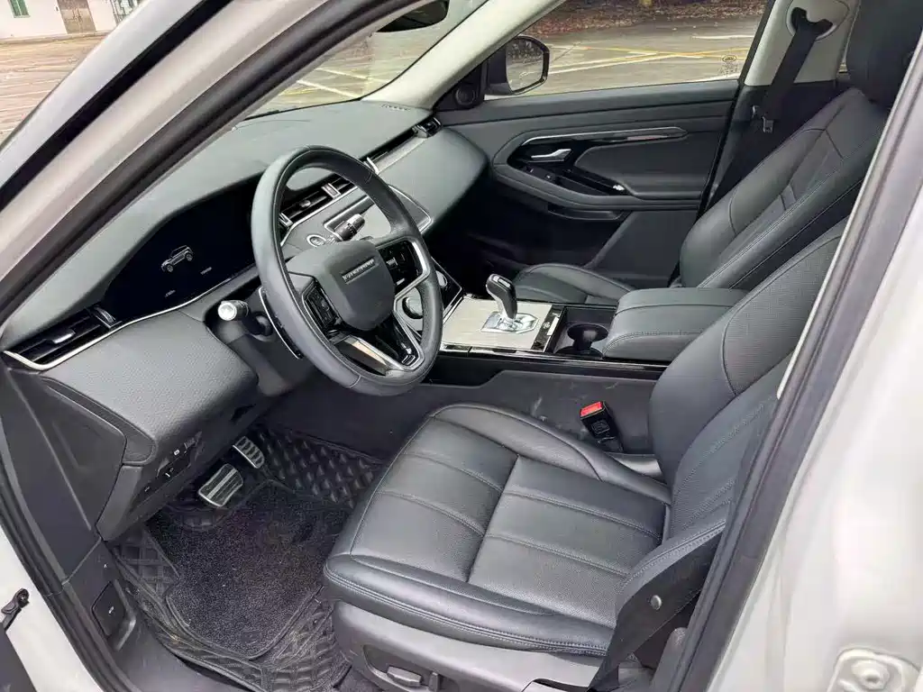 Range Rover Evoque 2023 Evoque L 249PS Deluxe Edition купить на сайте DeffCars