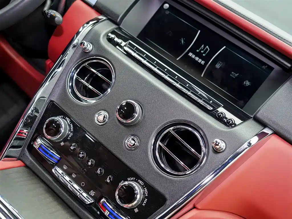 Cullinan 2018 four-seat version купить на сайте DeffCars