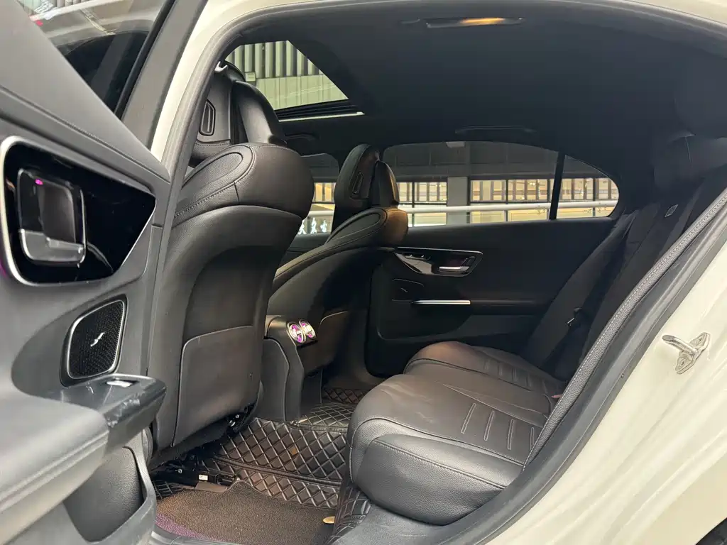 Mercedes-Benz C-Class 2023 C 200 L Sports Edition купить на сайте DeffCars