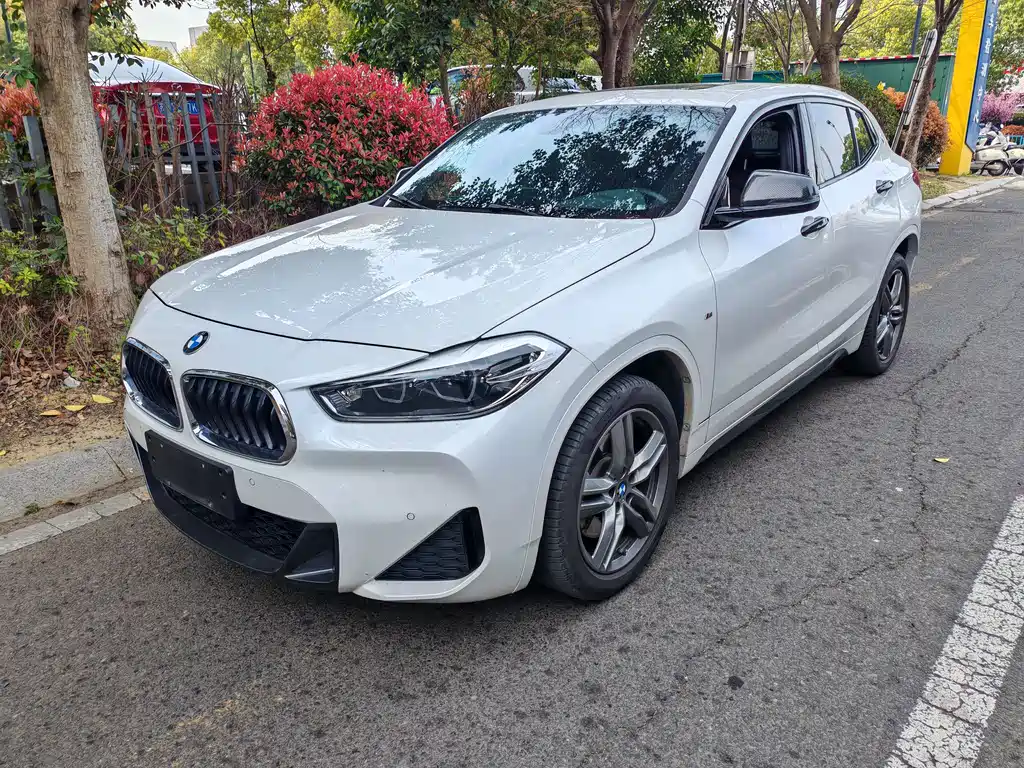 BMW X2 2021 sDrive25i M Off-Road Package купить на сайте DeffCars