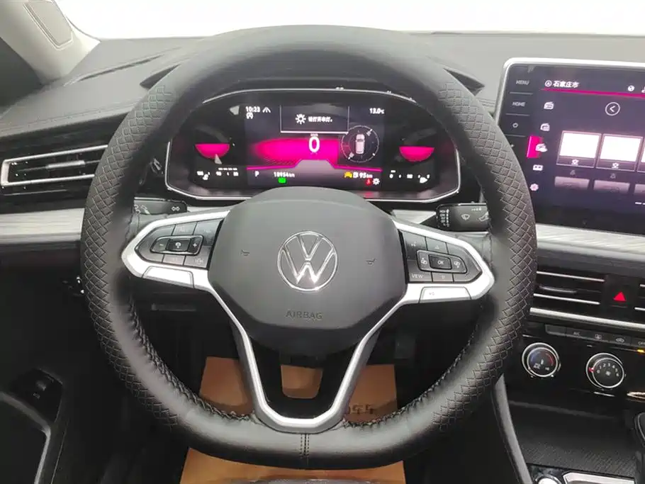 Sagitar 2025 facelift 2 300TSI DSG transcendent version купить на сайте DeffCars