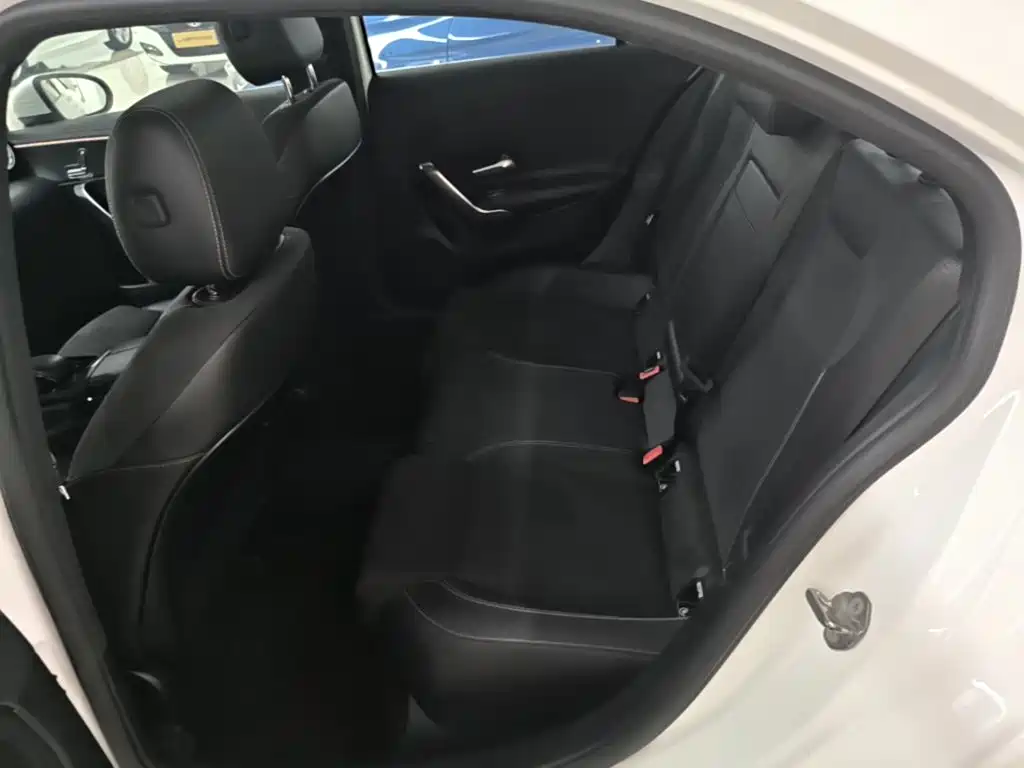 Mercedes-Benz A-Class 2020 A 200 L Sports Sedan купить на сайте DeffCars