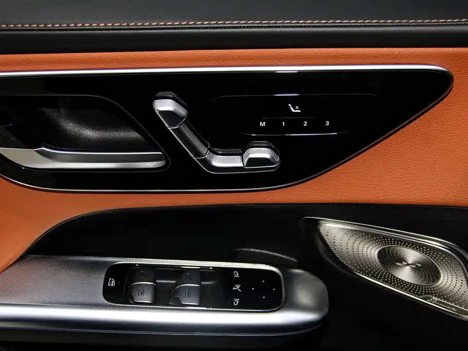 Mercedes-Benz GLC 2024 facelift GLC 300 L 4MATIC dynamic 7-seater купить на сайте DeffCars