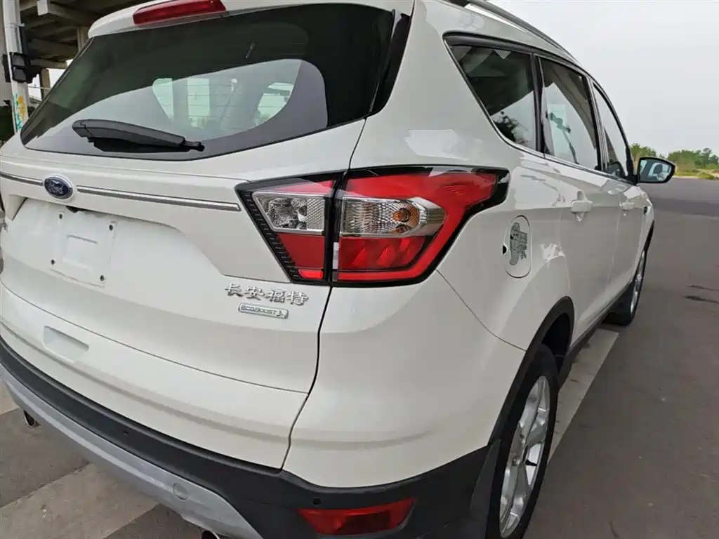 Escape 2018 facelift EcoBoost 180 two-wheel drive luxury wing купить на сайте DeffCars