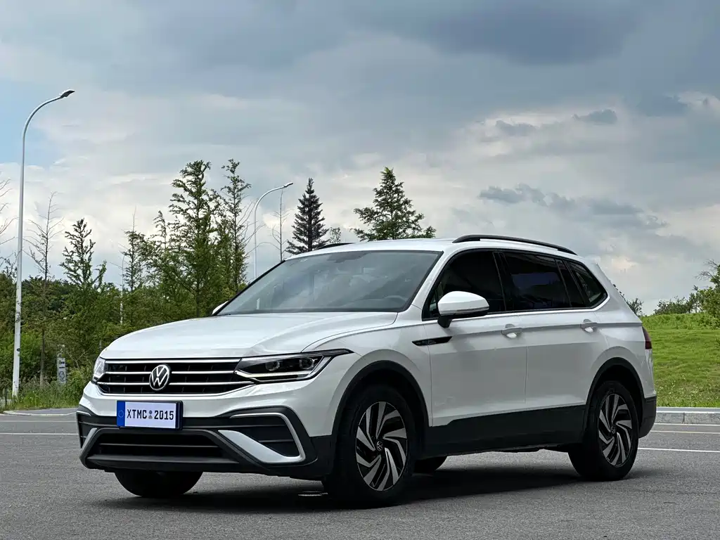 Tiguan L 2022 330TSI automatic two-wheel drive comfort version купить на сайте DeffCars
