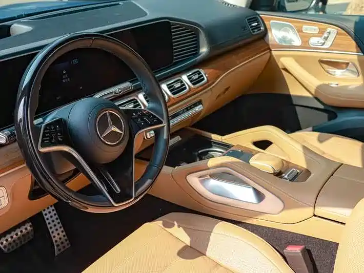 Mercedes-Benz GLS 2025 GLS 450 4MATIC luxury model купить на сайте DeffCars