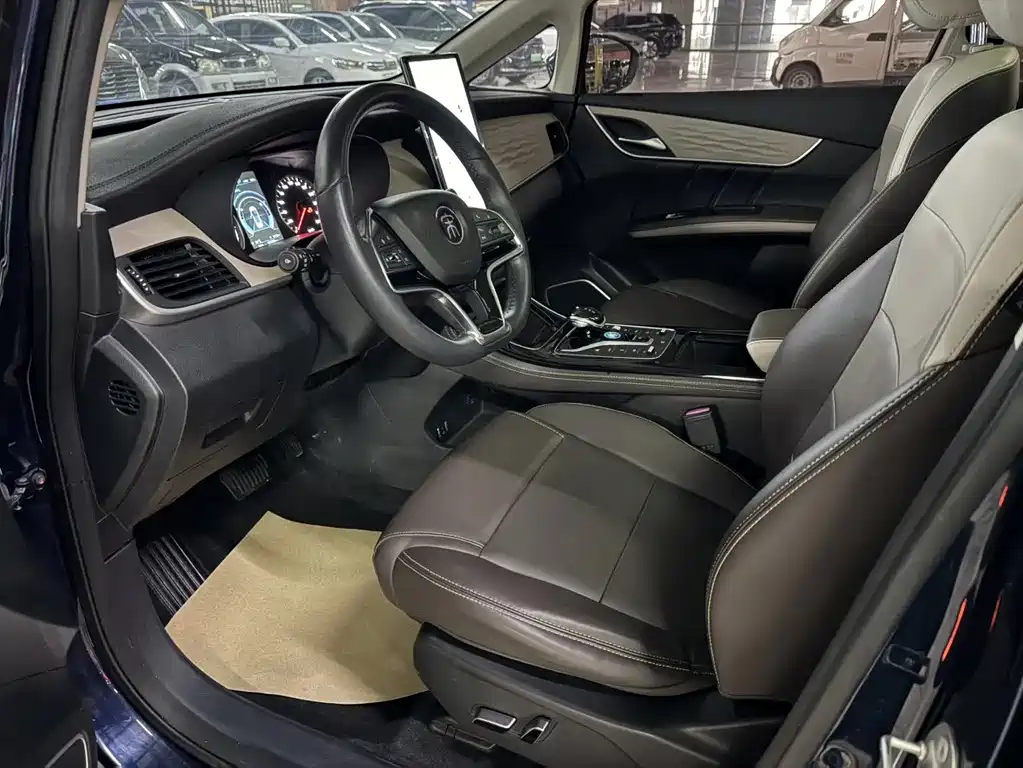 Song MAX New Energy 2022 DM-i 105KM flagship model купить на сайте DeffCars