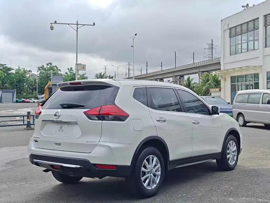 X-Trail 2023 Classic 2.0L 2WD Intelligent Link Premium Edition купить на сайте DeffCars