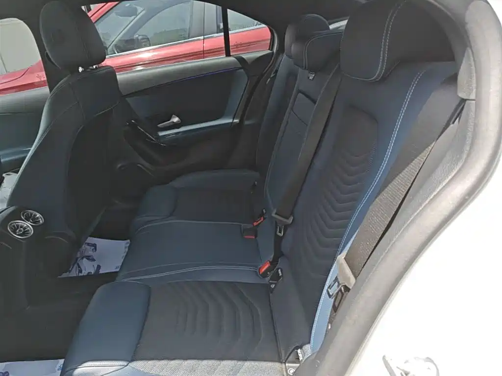 Mercedes-Benz A-Class 2022 A 180 L купить на сайте DeffCars