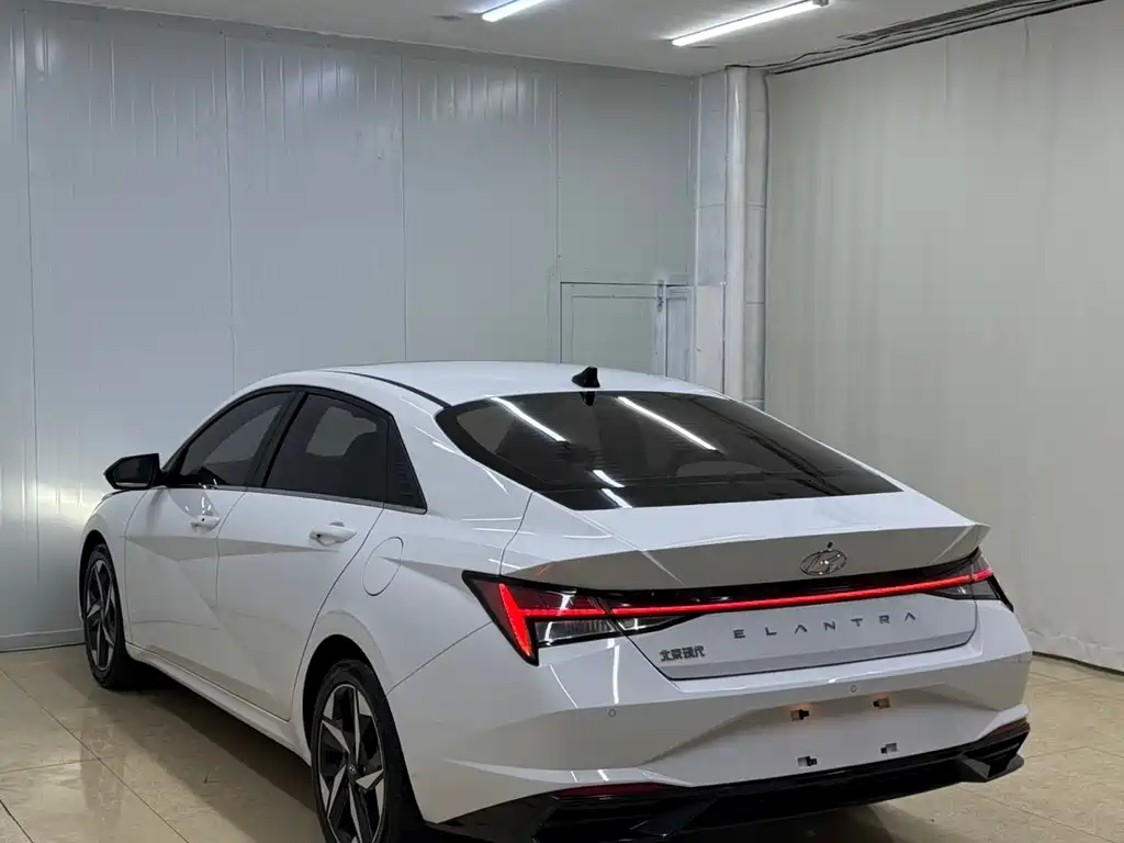 Elantra 2022 1.5L CVT LUX Premium Edition купить на сайте DeffCars