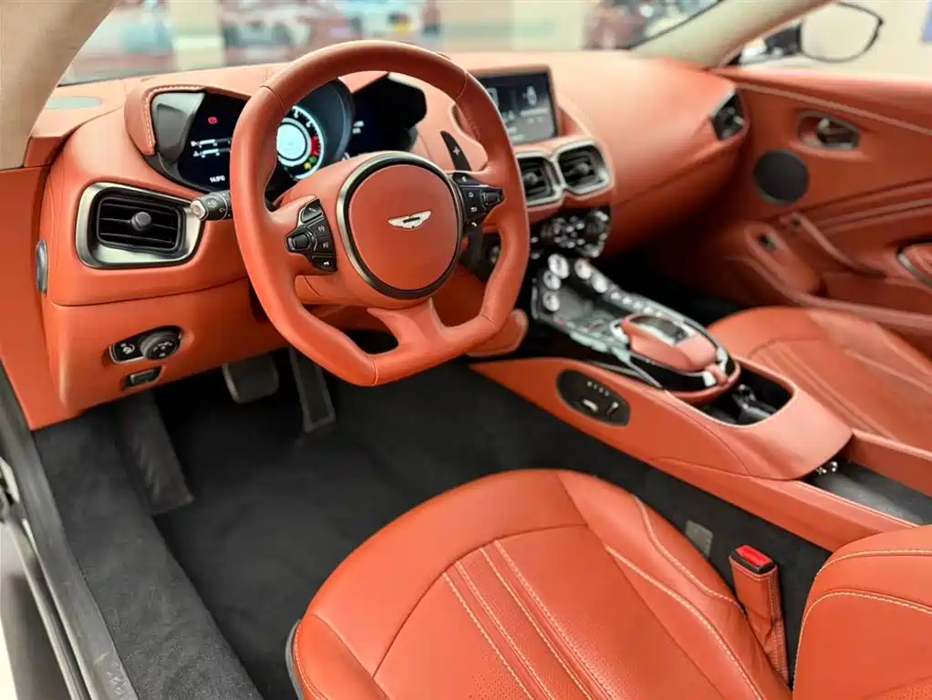 V8 Vantage 2018 4.0T V8 Coupe купить на сайте DeffCars