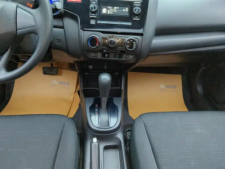 Fit 2016 1.5L LXS CVT Comfort Sunroof Edition купить на сайте DeffCars