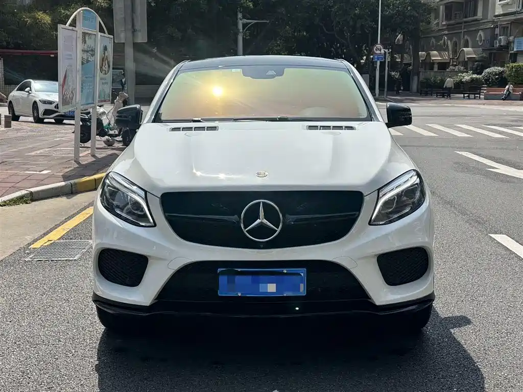 Mercedes-Benz GLE Coupe 2017 GLE 400 4MATIC Coupe SUV купить на сайте DeffCars