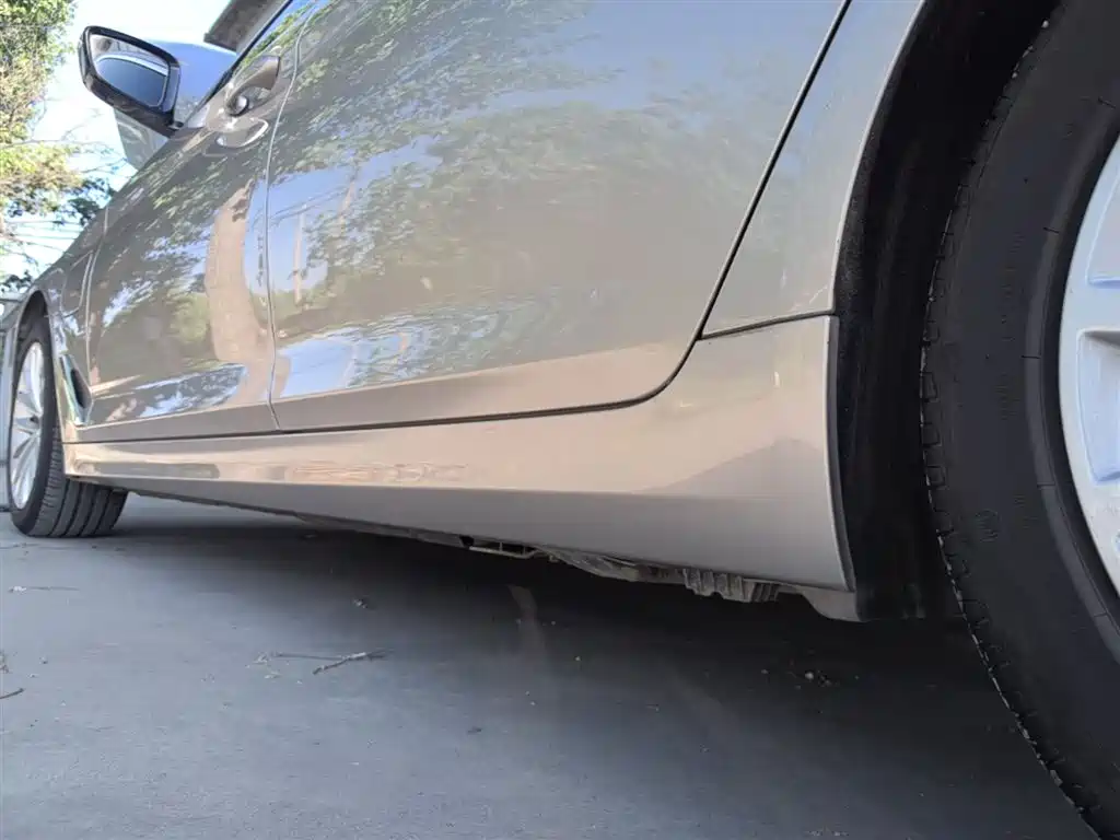 BMW 5 Series New Energy 2022 535Le Luxury Package купить на сайте DeffCars