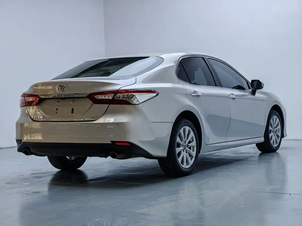 Camry 2019 2.0G Deluxe Edition National VI купить на сайте DeffCars