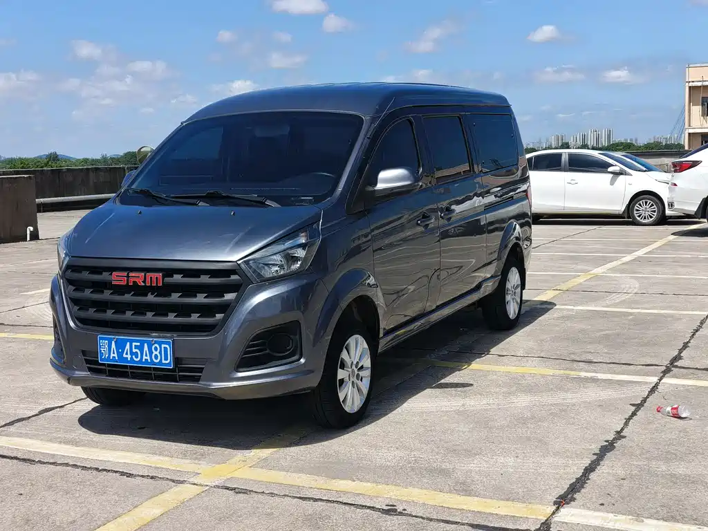 Golden Hiace M Classic 2023 1.5L Traveling Lion Bus 5/6/7 Seats купить на сайте DeffCars