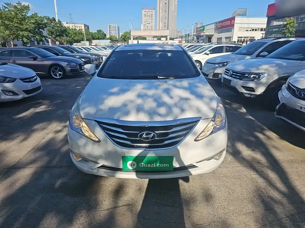 Sonata 2015 Classic 2.0L Automatic Deluxe Edition купить на сайте DeffCars