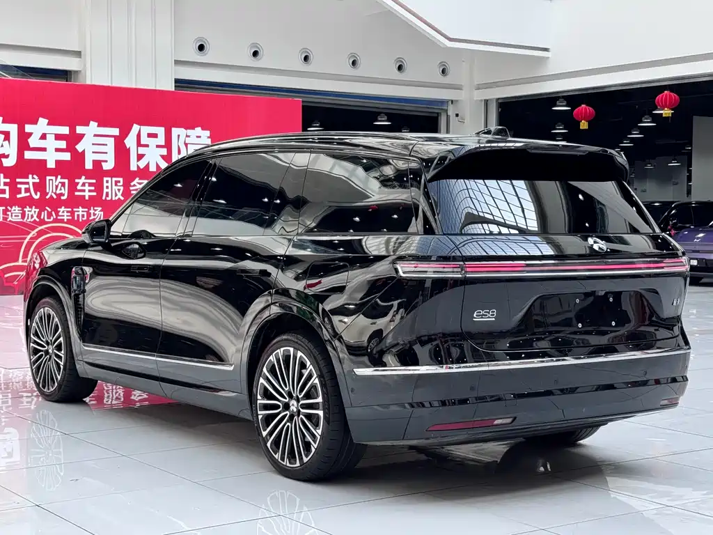 NIO ES8 2026 Six-seater Executive Signature Edition купить на сайте DeffCars