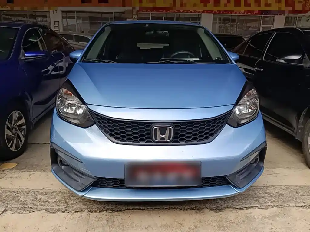 Fit 2021 1.5L CVT Fashion Edition купить на сайте DeffCars