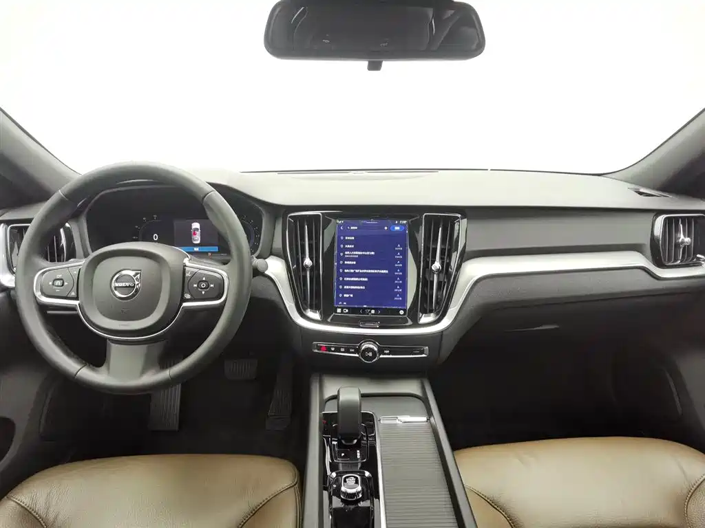 Volvo S60 2023 B4 Zhiyi Luxury Edition купить на сайте DeffCars