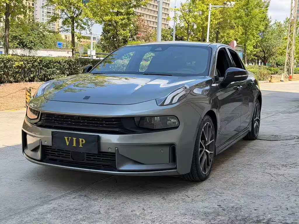 Lynk & Co 03 2021 1.5TD DCT Pro купить на сайте DeffCars