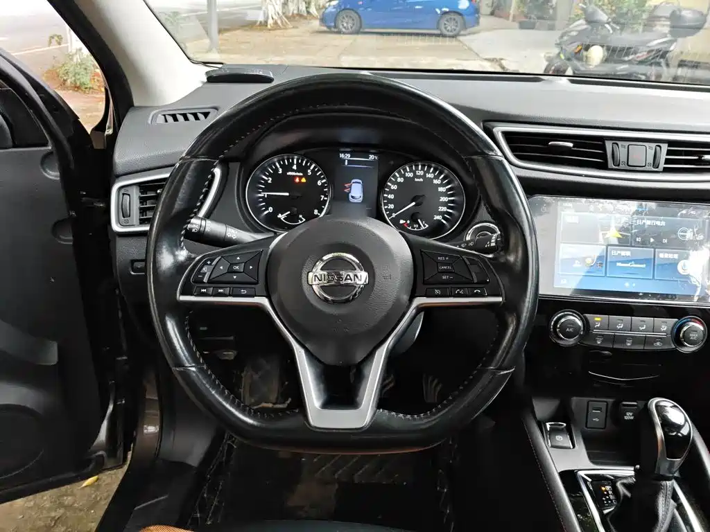 Qashqai 2019 2.0L CVT Deluxe Edition купить на сайте DeffCars