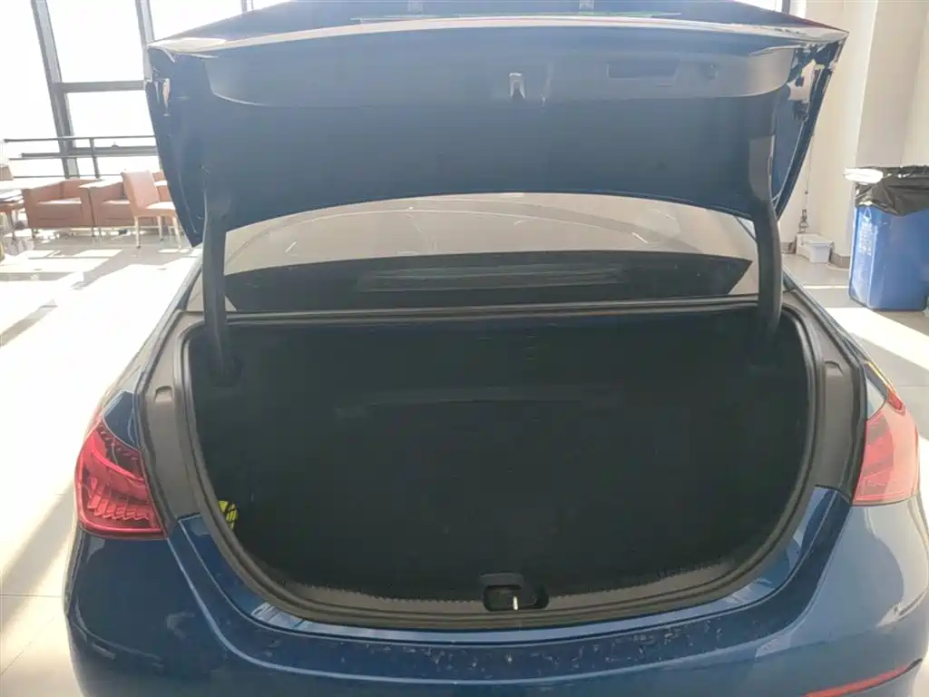 Mercedes-Benz C-Class 2023 C 260 L Sports Edition купить на сайте DeffCars