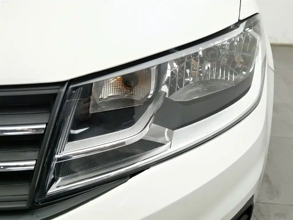 Santana 2019 1.5L Manual Fashion Edition National VI купить на сайте DeffCars