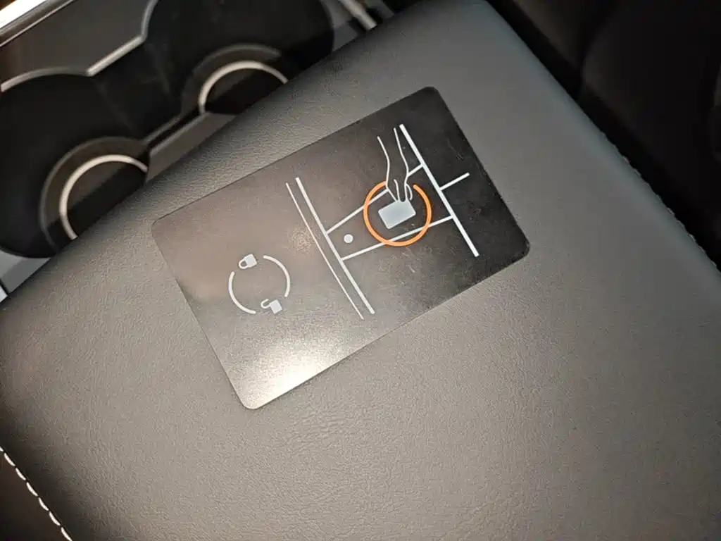 Model 3 2022 rear-wheel drive version купить на сайте DeffCars