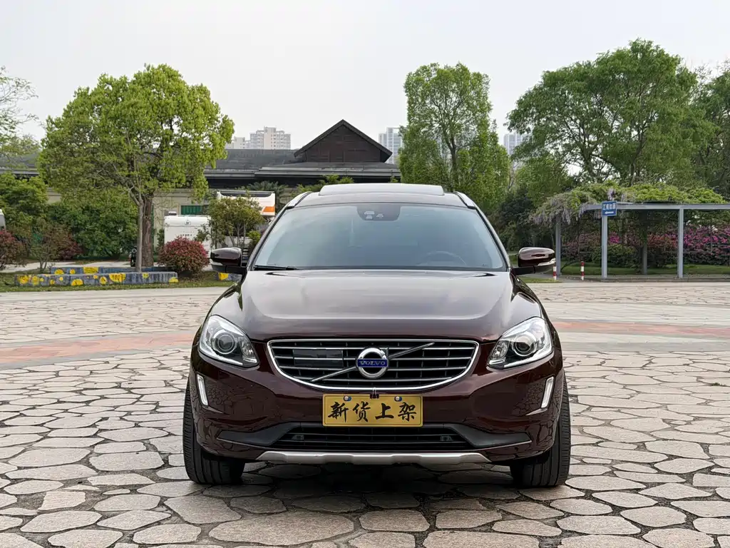 Volvo XC60 2016 T5 AWD Smart Edition купить на сайте DeffCars